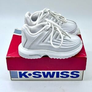 K-Swiss Maxon Infant’s Low Sneakers Size 4 - white/platinum